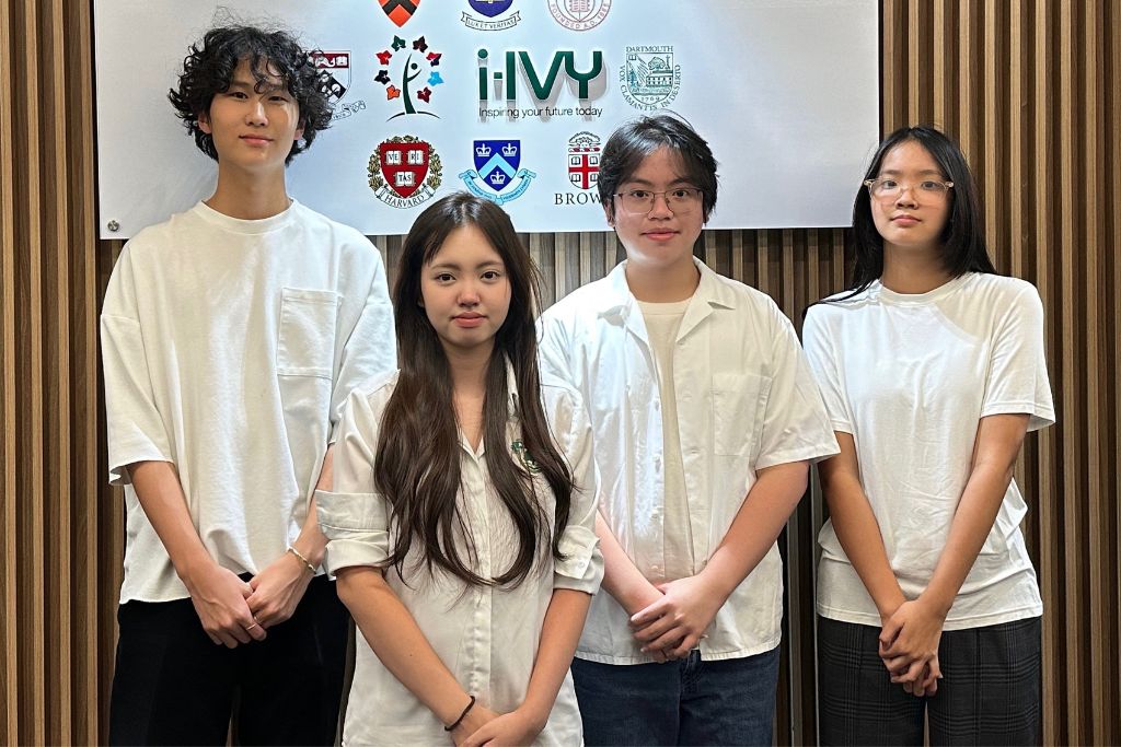 The Earth Prize 2024 Runner-Up 'CocoMellow' (Vietnam). From the left: Hwan Jung, Vi Phan, Duc Tran, and Nguyen (Candle) Le.